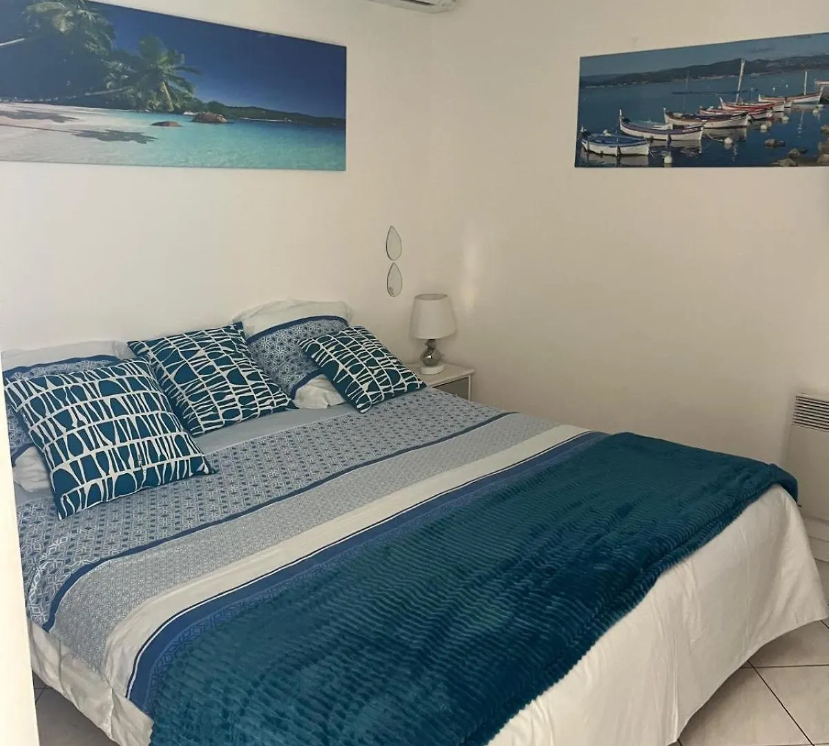 Vue Epoustouflante Sur Bandol & La Mer 2 Pieces, Piscine Tout Confort 4 Etoiles, Tres Calme, Terrasse Spacieuse Sans Vis A Vis, Parking Prive Residence Standing 0*,