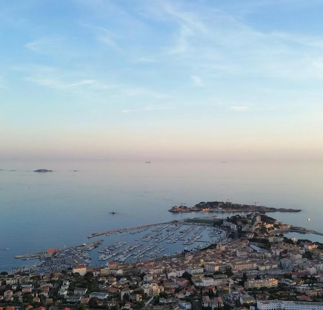 דירה Vue Epoustouflante Sur Bandol & La Mer 2 Pieces, Piscine Tout Confort 4 Etoiles, Tres Calme, Terrasse Spacieuse Sans Vis A Vis, Parking Prive Residence Standing
